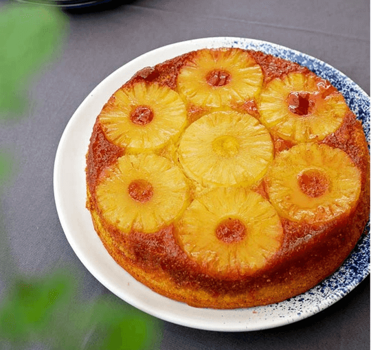 image montrant un gâteau à l'ananas